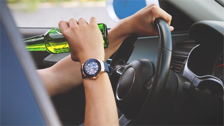 Alcohol y drogas al volante: la DGT aumenta los controles