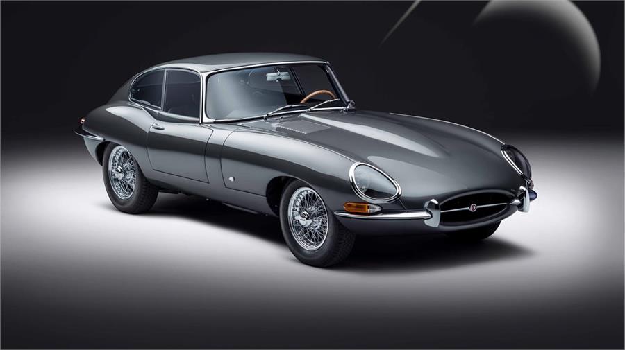 El Jaguar E-Type 60 rinde homenaje al E-Type que se presentó en el Salón de Ginebra de 1961. 