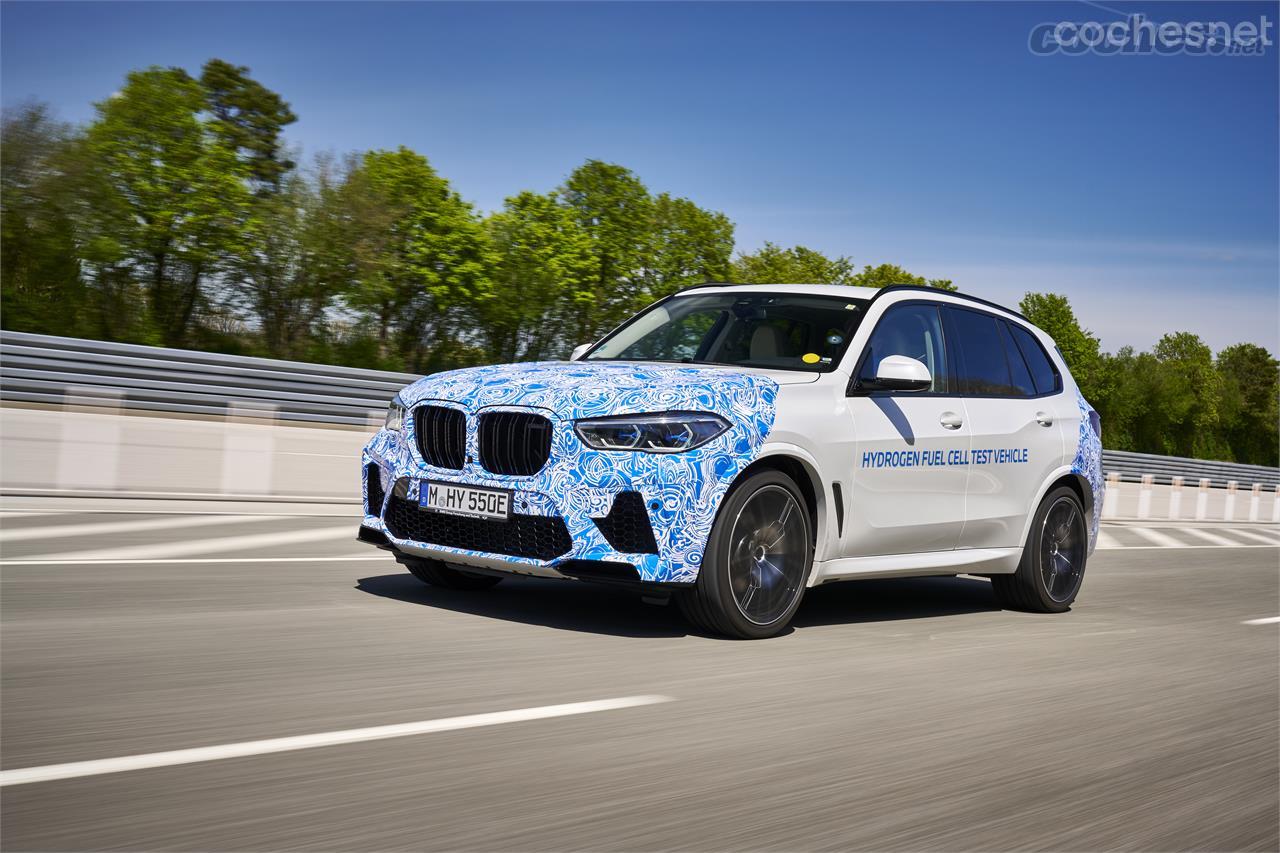 El BMW X5 i Hydrogen Next ya rueda por carreteras europeas. BMW testea el funcionamiento de su pila de combustible en condiciones reales.