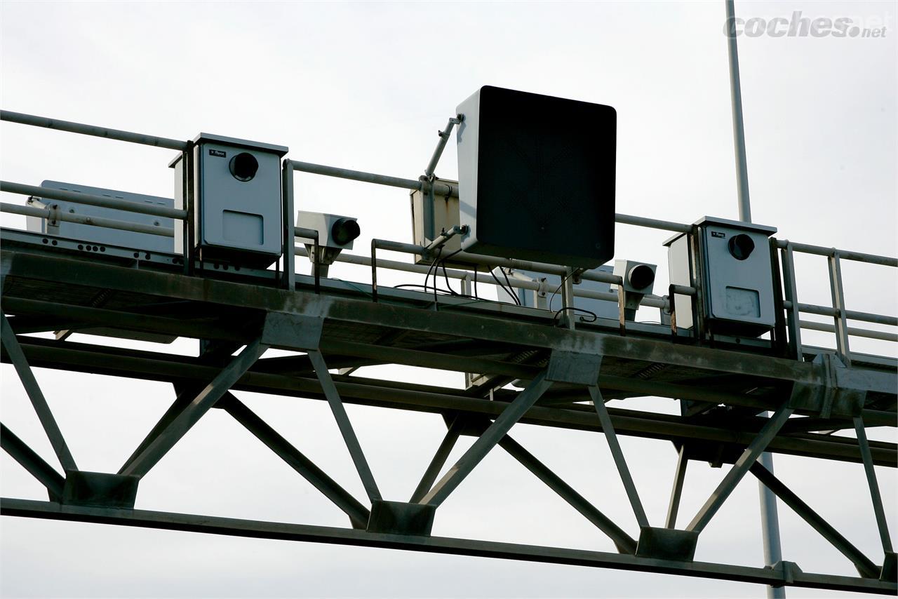 Más radares y drones vigilarán las carreteras este verano