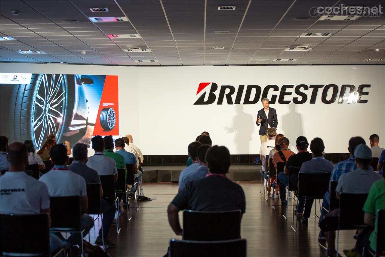 La presentación del Bridgestone Potenza Sport en el Jarama fue numerosa. 