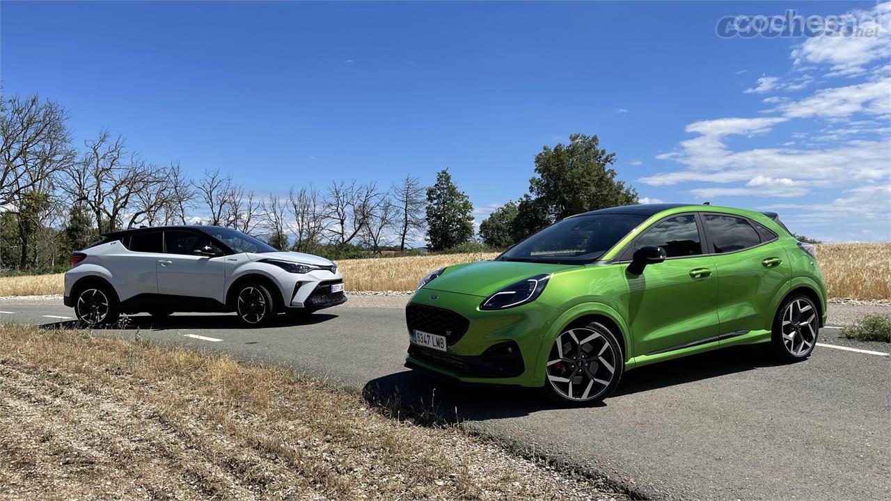 Comparamos dos SUV que a priori no tienen nada común. El Ford Puma ST contra el Toyota C-HR GR Sport.