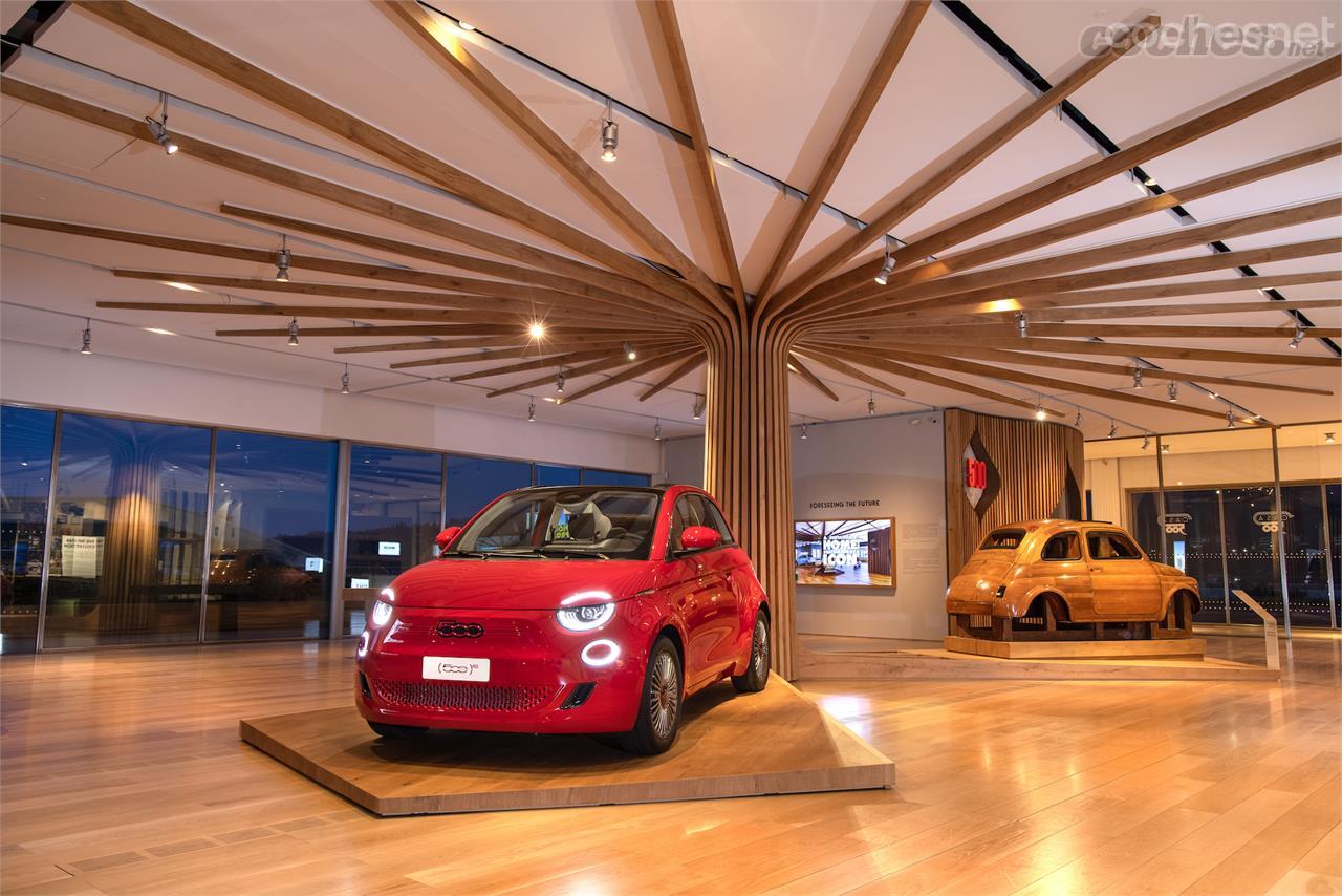 Casa 500 es una exposición que muestra la evolución del Fiat 500 desde mediados de los 50 hasta ahora. 