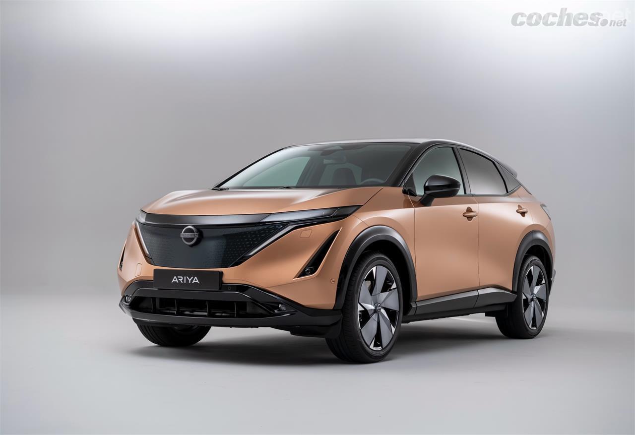 El Nissan Ariya es el típico eléctrico que disimula su altura bajo el nombre de crossover.