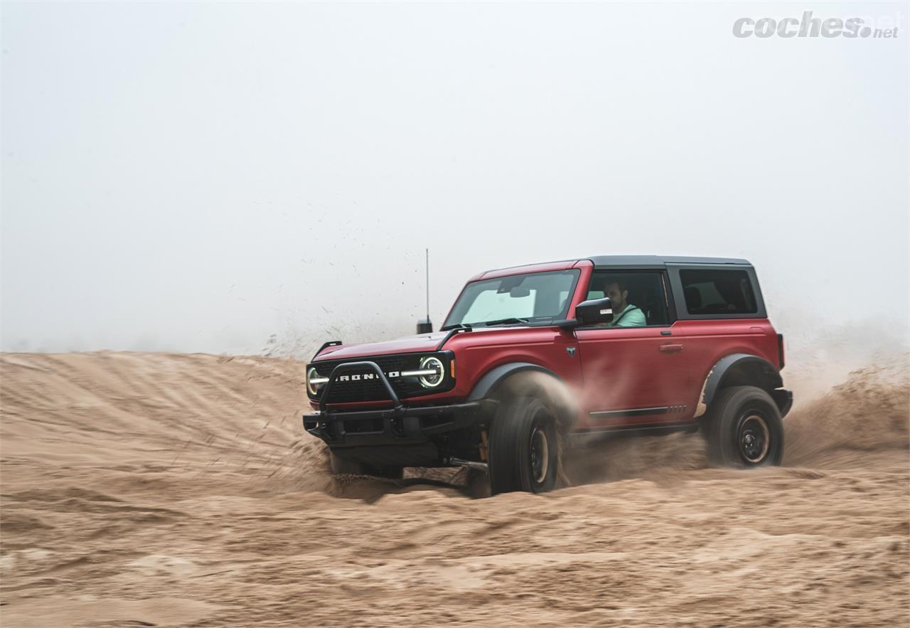 El Bronco es ese coche que jamás perdonaré a Ford que no diseñara pensando en hacer una versión para Europa. Egoistas!!!!