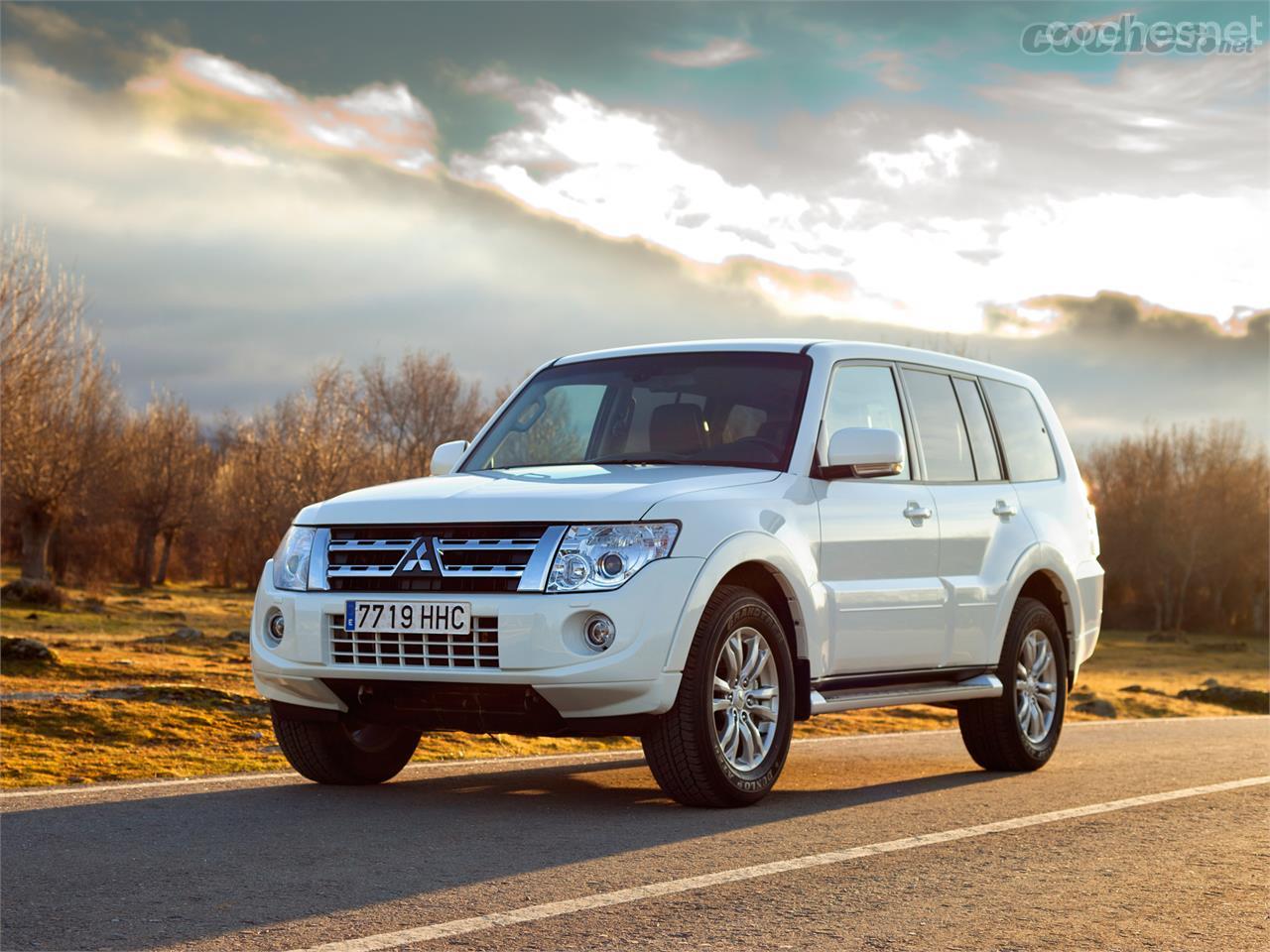 El Mitsubishi Montero es uno de los últimos TT de la vieja escuela. Destaca por su gigantesco maletero.