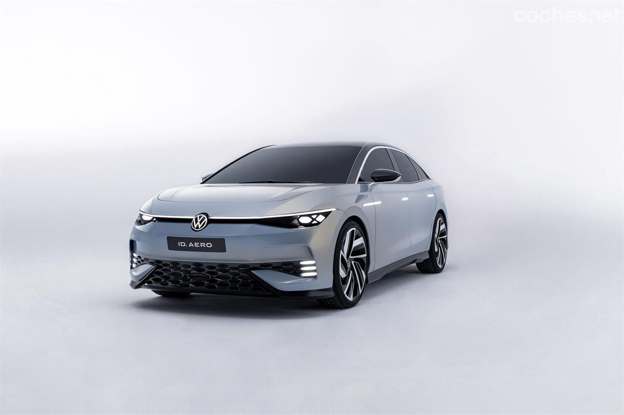 El Volkswagen ID Aero prefigura el ID6, un coche que ocupará el lugar del Passat en la gama eléctrica de la marca.