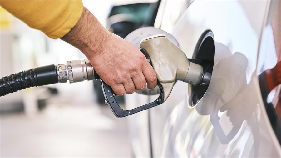 La ambiciosa medida del Gobierno sobre la reforma fiscal que afecta a los carburantes, en especial al diésel, no prospera.