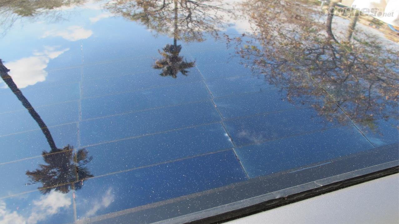 Even if one of the panels gets dirty or covered by a leaf or whatever, the rest continue to capture energy from the Sun, since each and every one of them works independently.