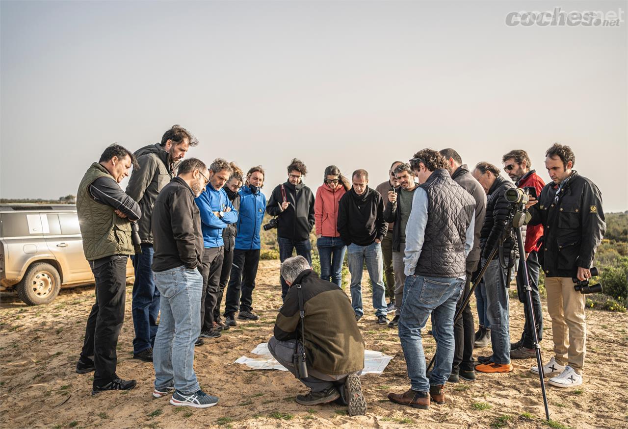 Los responsables del parque nos explicaron sobre el terreno la morfología de Doñana y, sobre todo, los peligros que se ciernen sobre la biodiversidad del parque.