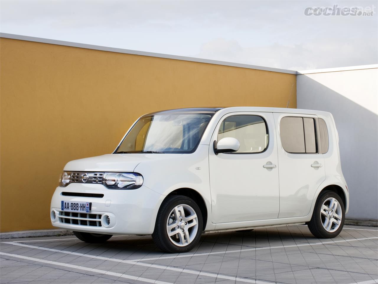 El Nissan Cube respondió con bastante exactitud a las expectativas creadas por su denominación.