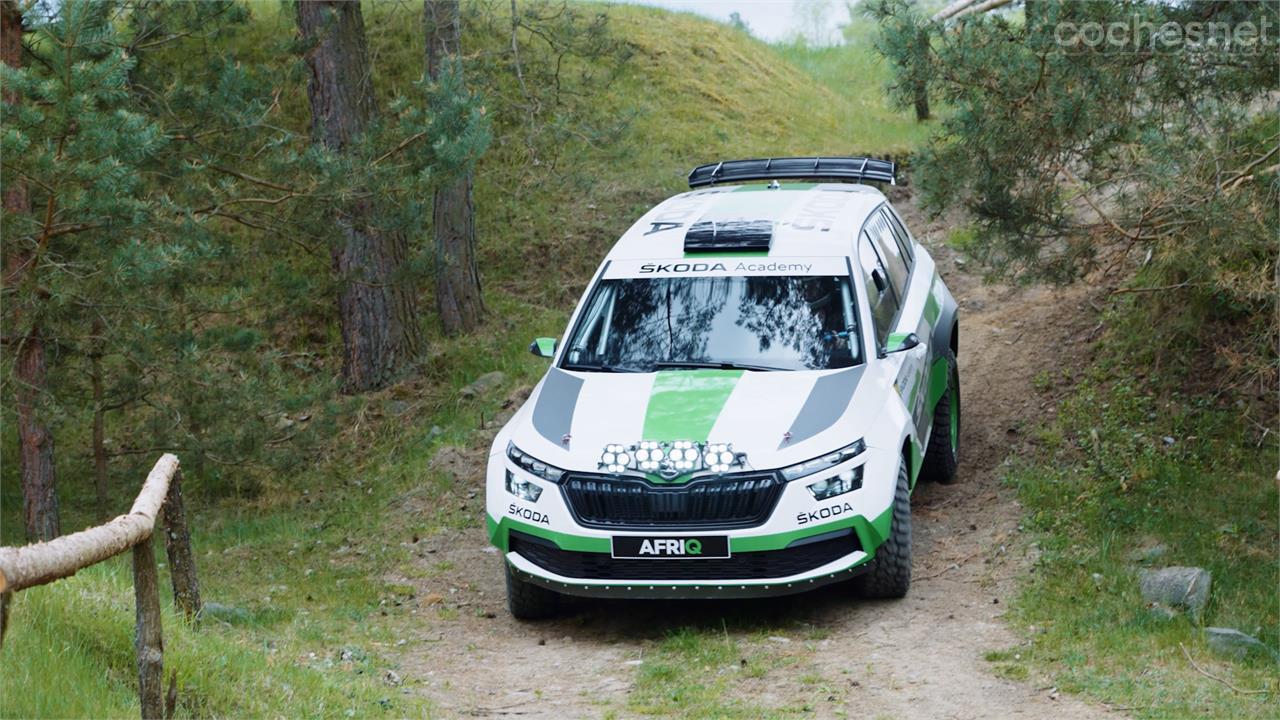 Gran parte de los componentes de competición que luce el Afriq son del Skoda Fabia Rally 2 evo donados por Skoda Motorsport.