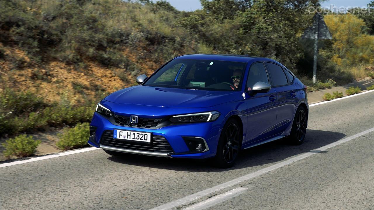 El nuevo Honda Civic destaca por montar un motor híbrido que gasta, según WLTP, 4,7 l/100 km.