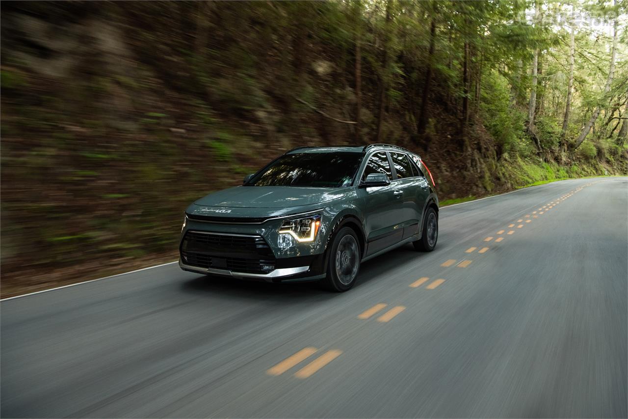 El nuevo Kia Niro demuestra ser un familiar compacto muy poco bebedor. 