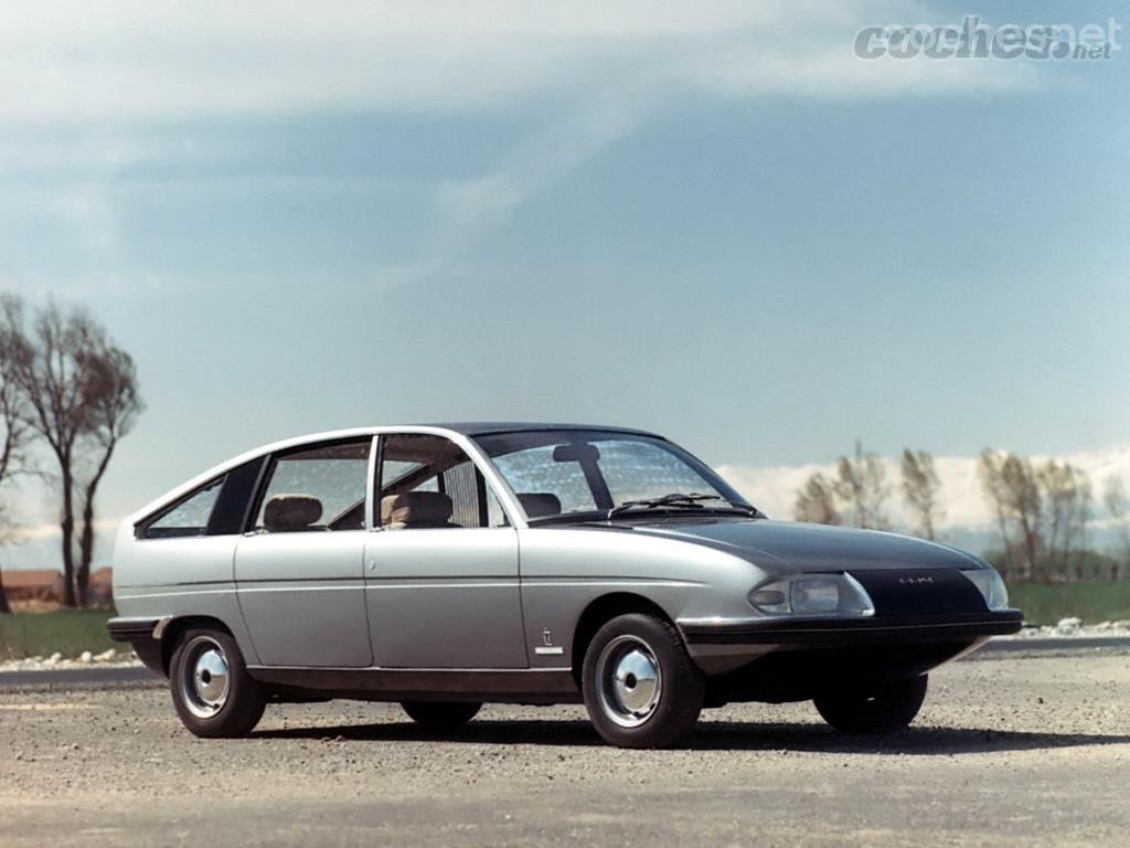 Aires de Citroën GS para esta propuesta de Pininfarina para Leyland. Cuentan que Citroën dio luz verde a su GS cuando vio este coche mostrando "el camino".