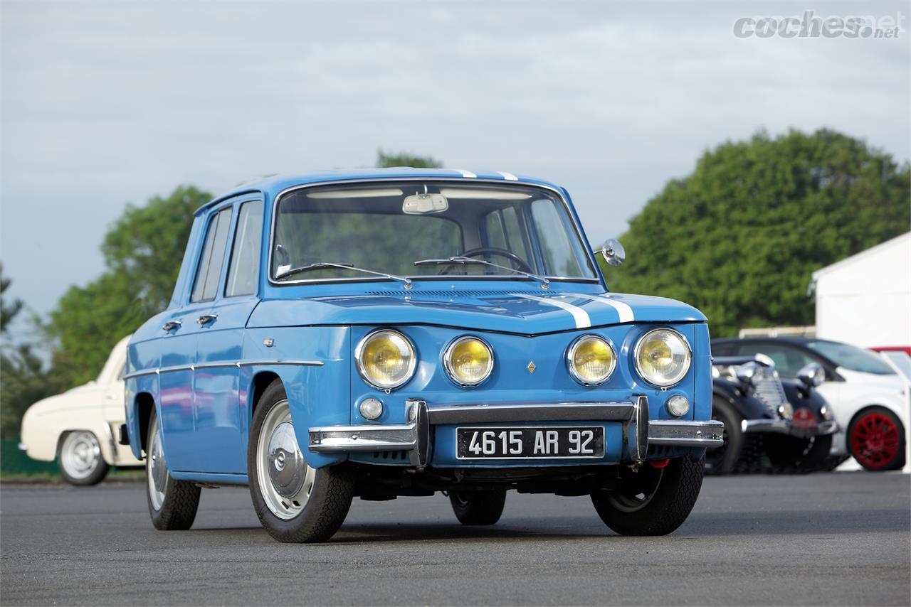 El Renault 8 Gordini 1300 fue uno de los primeros coches deportivo asequibles de Europa y un coche-escuela para el pilotaje en rallies y circuitos.