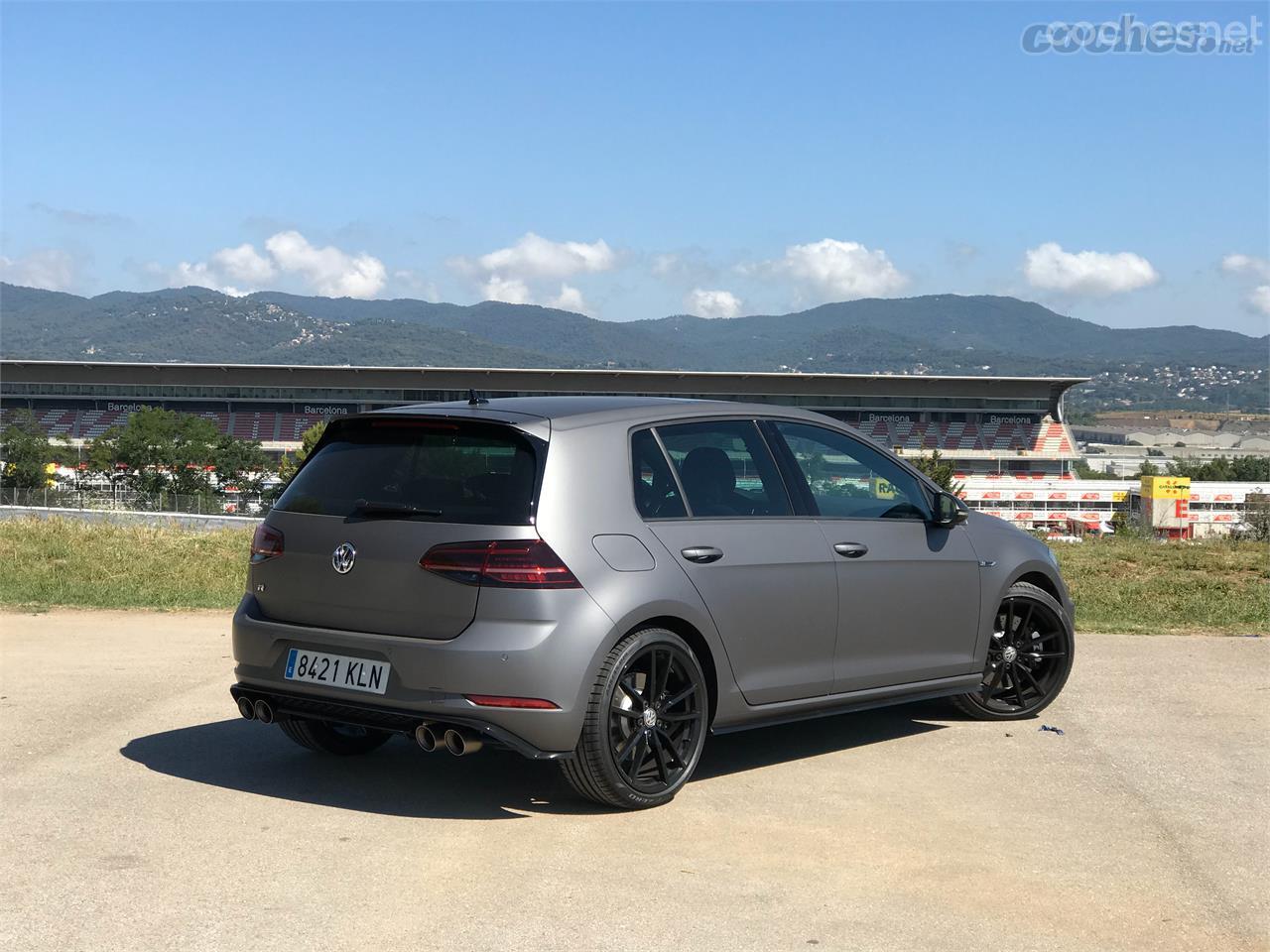 El Volkswagen Golf R es la última expresión del concepto GTI, pero con tracción integral. La evolución 7.5 para mi es perfecta y si lleva escape Akrapovic es épico.