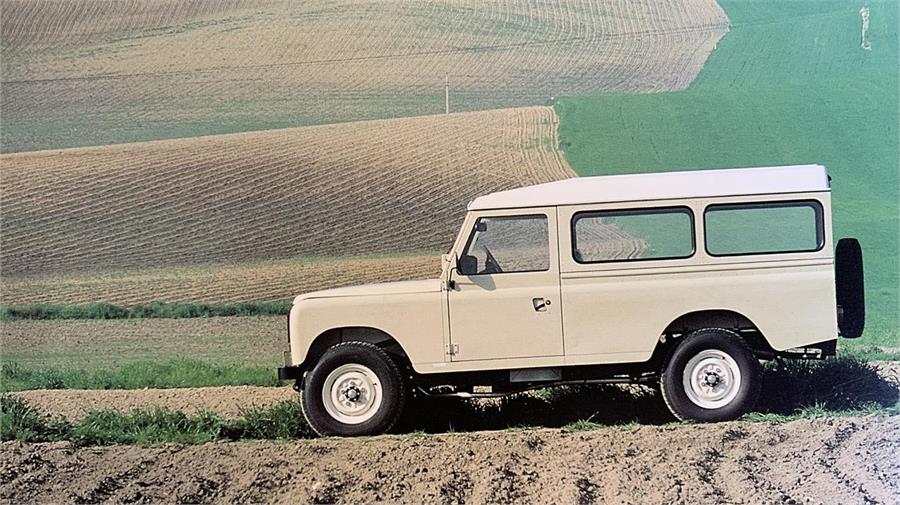En España, los Land Rover Santana tuvieron siempre una imagen de vehículos duros, perfecto para el trabajo agrícola.