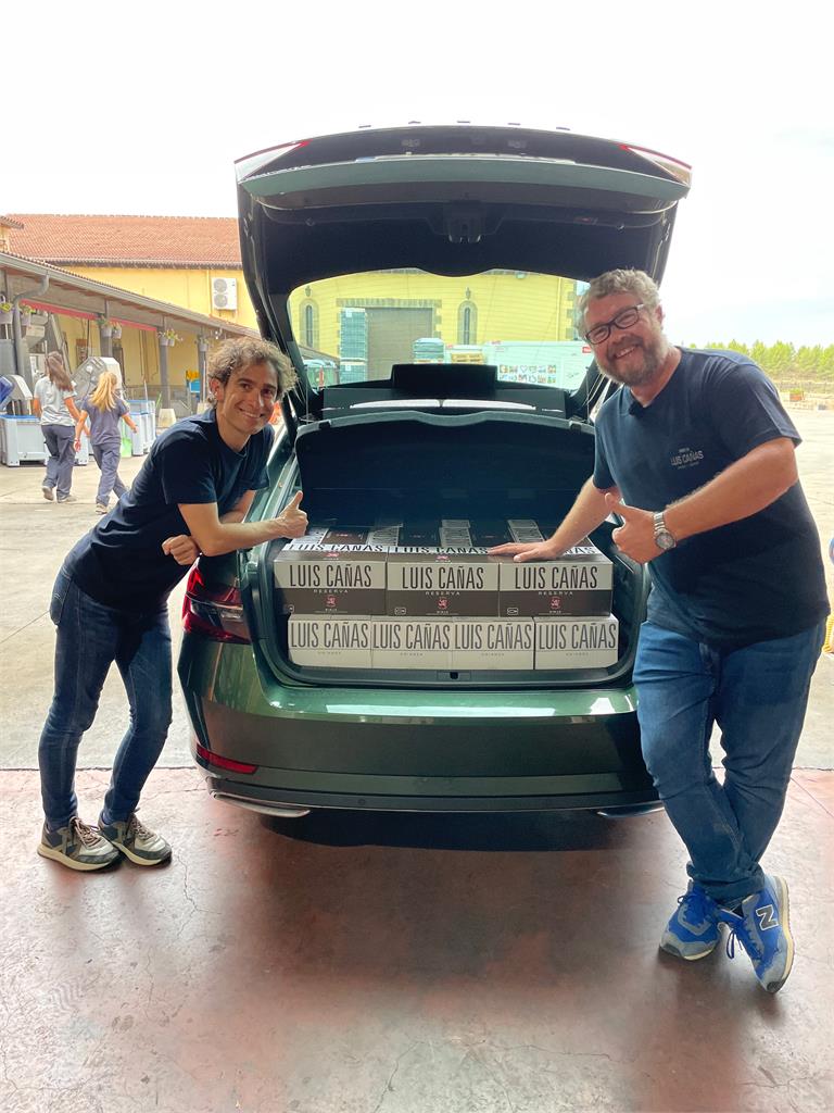 El maletero del Skoda Superb declara 625 litros muy aprovechables. Tan aprovechables como que caben 222 botellas de Rioja en sus correspondientes cajas.