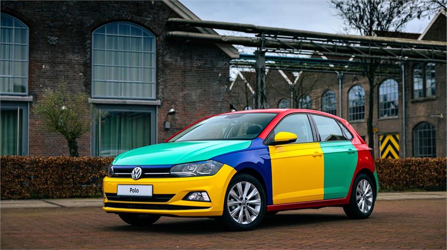 Volkswagen Holanda es la última importadora que ha jugado con el "traje" del arlequín. Sólo hizo una única unidad de este Polo Harlekin 25 aniversario en 2021.