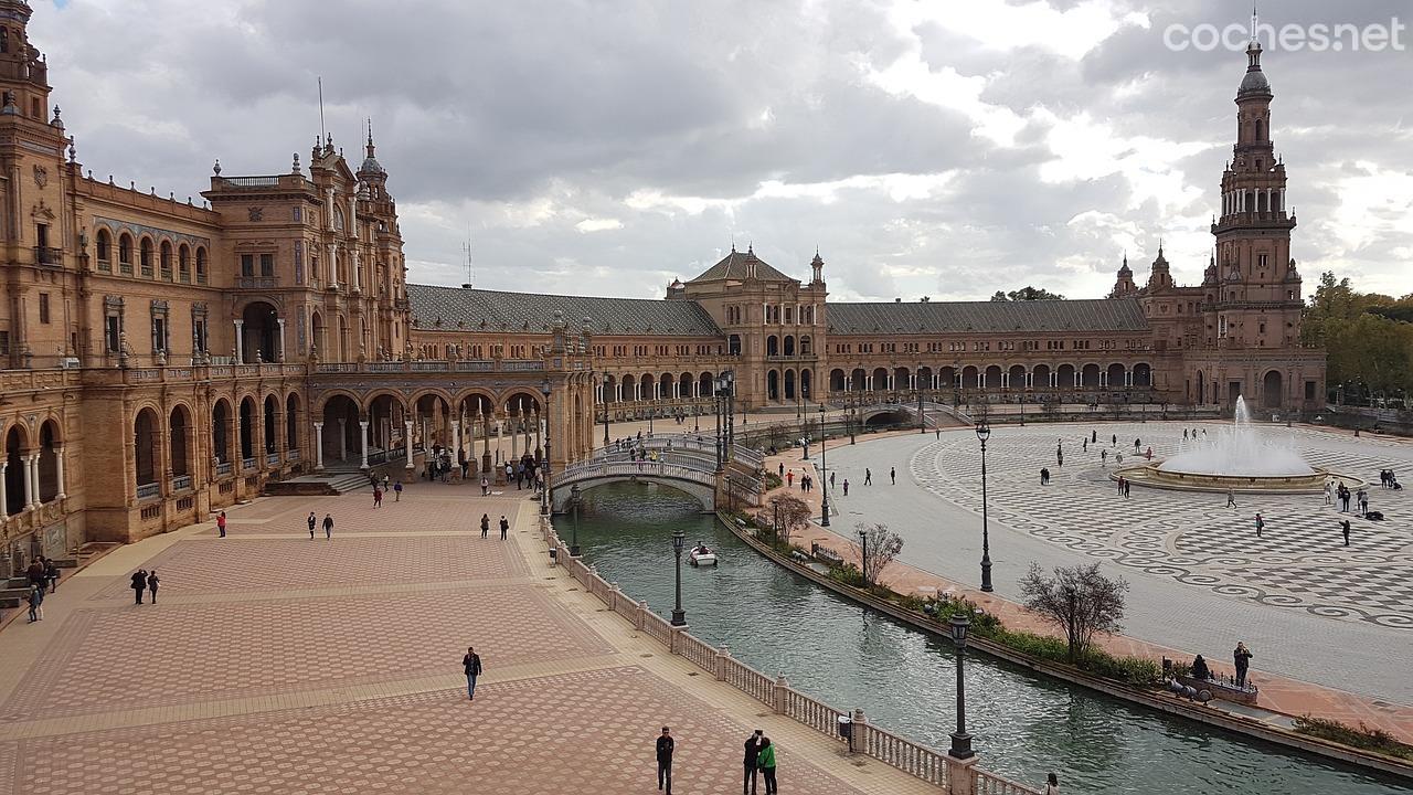 Restricciones para circular y aparcar por el casco antiguo y Triana en Sevilla.