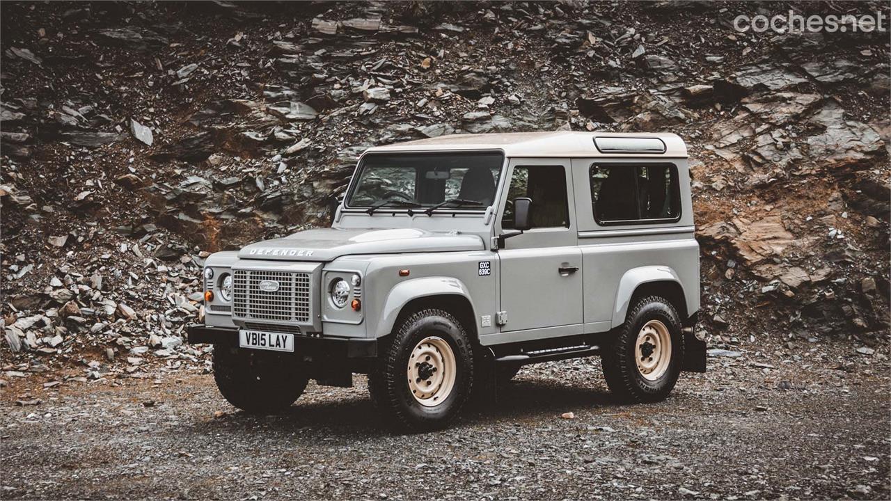 El Land Rover Classic Defender Works V8 Islay Edition es una serie limitada a 30 unidades que cuesta casi 300.000 euros.