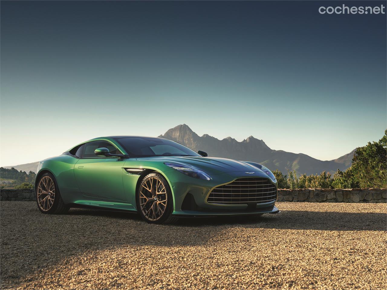 El Aston Martin DB12 llega en 2023 para tomar el relevo al DB11.