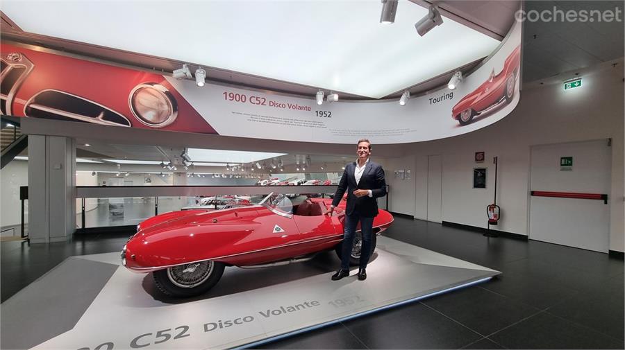 Aprovechamos la visita para hablar con Alejandro Mesonero, el Director de Diseño de Alfa Romeo.