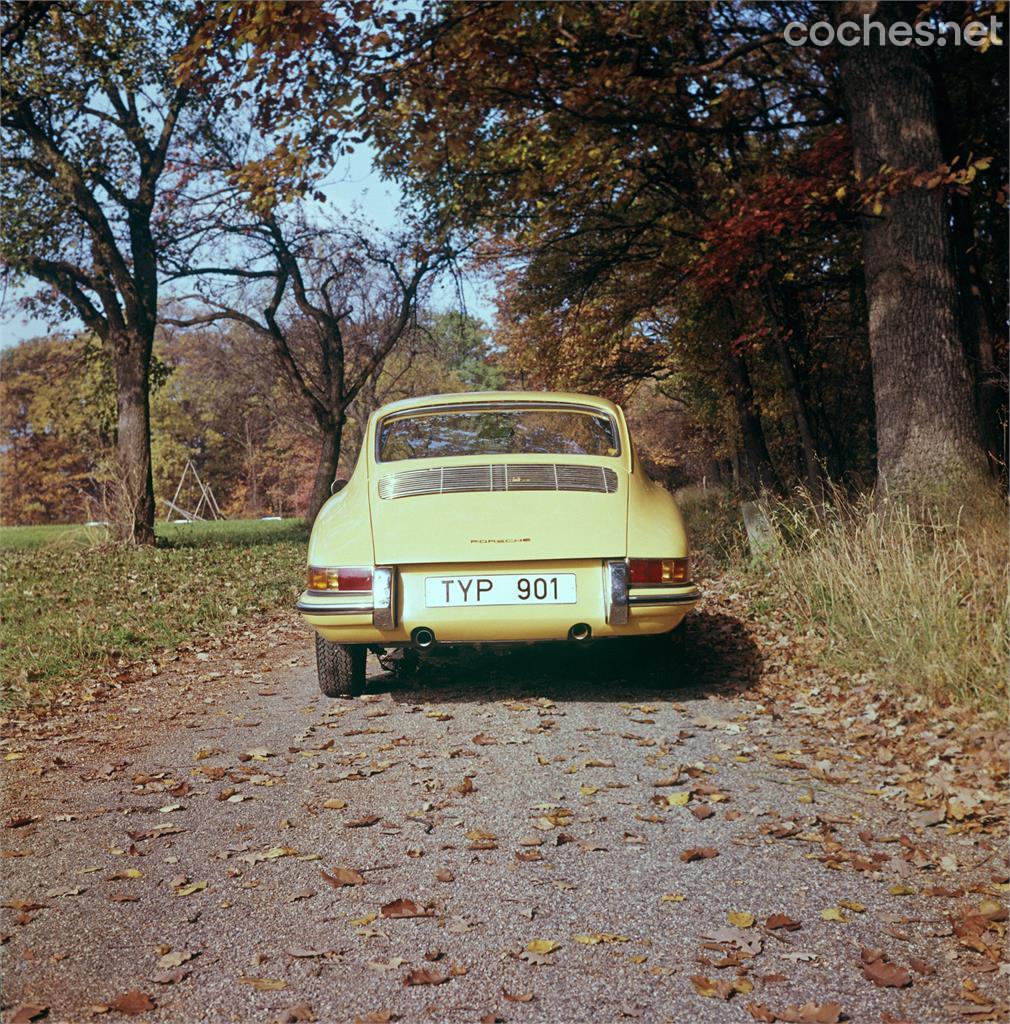 Cuando se presentó en el Salón de Frankfurt de 1963 el segundo modelo de calle de Porsche se llamaba 901. A posteriori se cambió su nombre a 911.