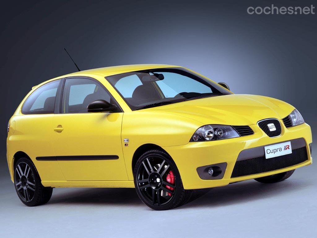 La versión Cupra propone un bastidor específico, con las suspensiones mejoradas, los frenos de disco de mayor diámetro y motores diésel y gasolina de 160 y 180 CV respectivamente.