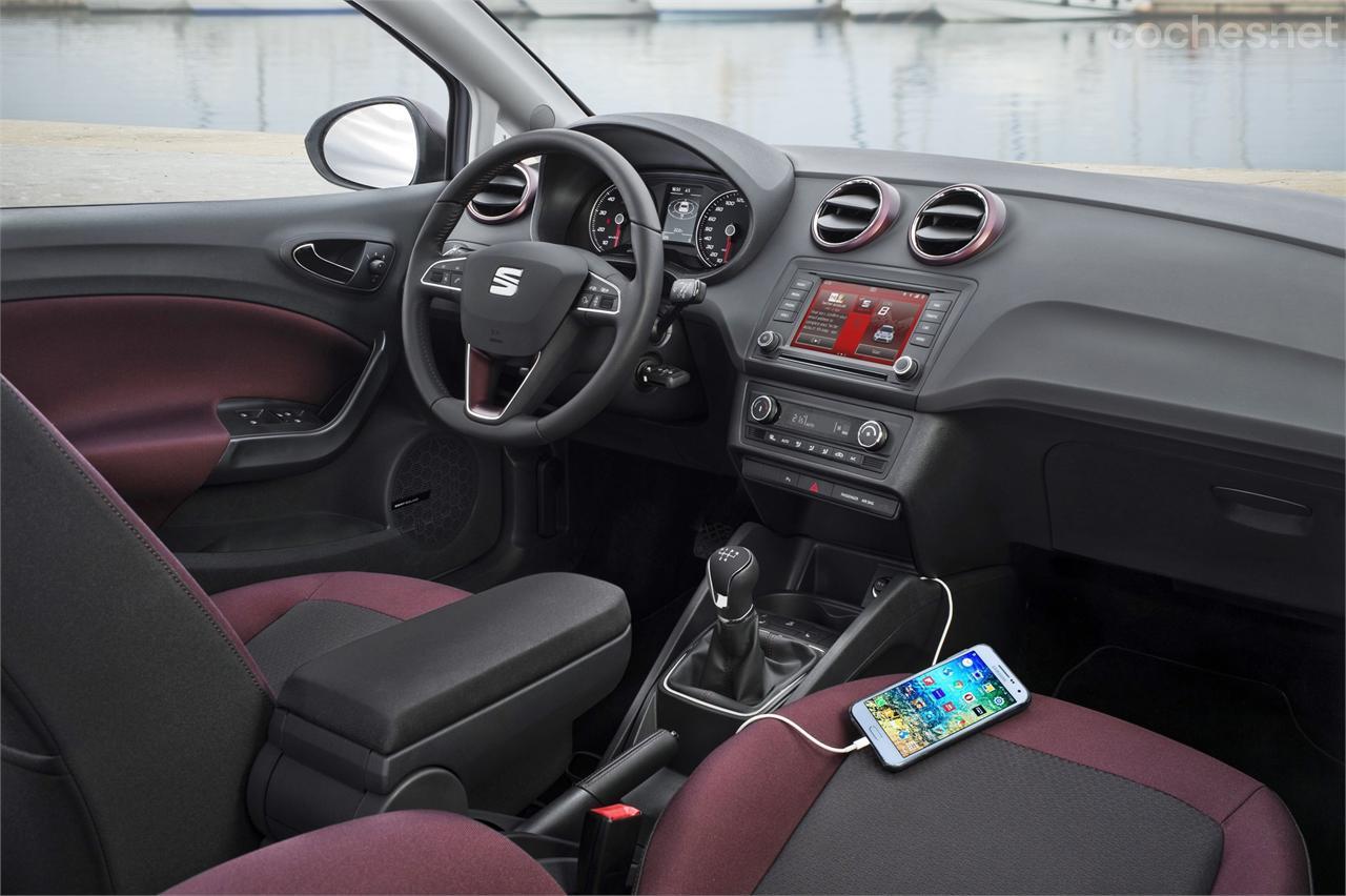 ¿iPhone o Android? Da igual: Full Link es compatible con MirrorLink, Android Auto y CarPlay.