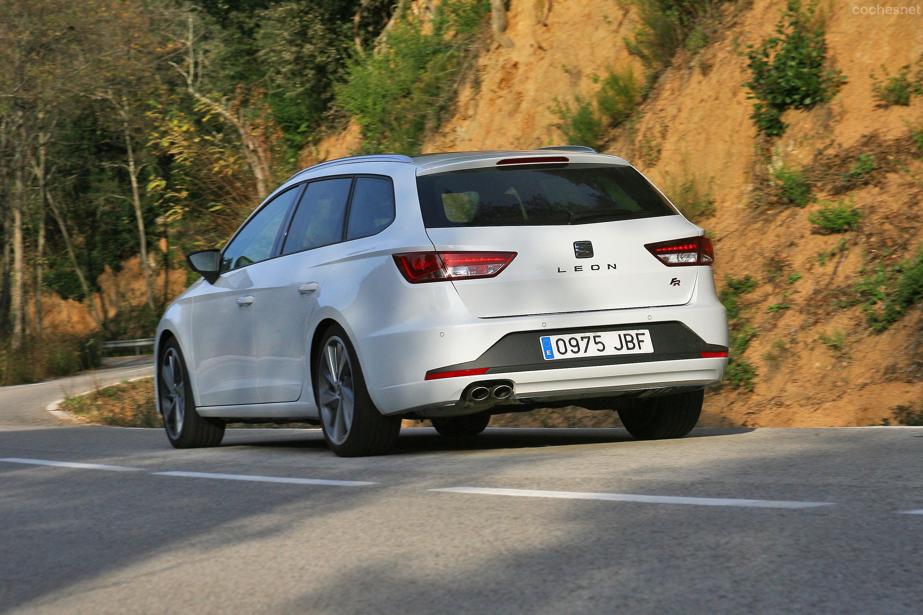 El acabado FR distingue a los León más deportivos. Este coche puede adquirirse asimismo con cambio automático DSG. Y para los más radicales existe un León ST Cupra de 290 CV.