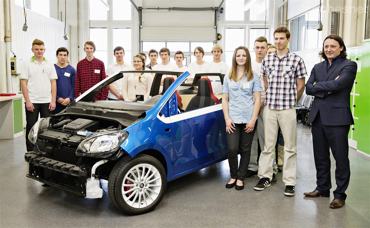 Los aprendices de la escuela de Formación Profesional de Skoda han sido los creadores de esta versión tan especial. 