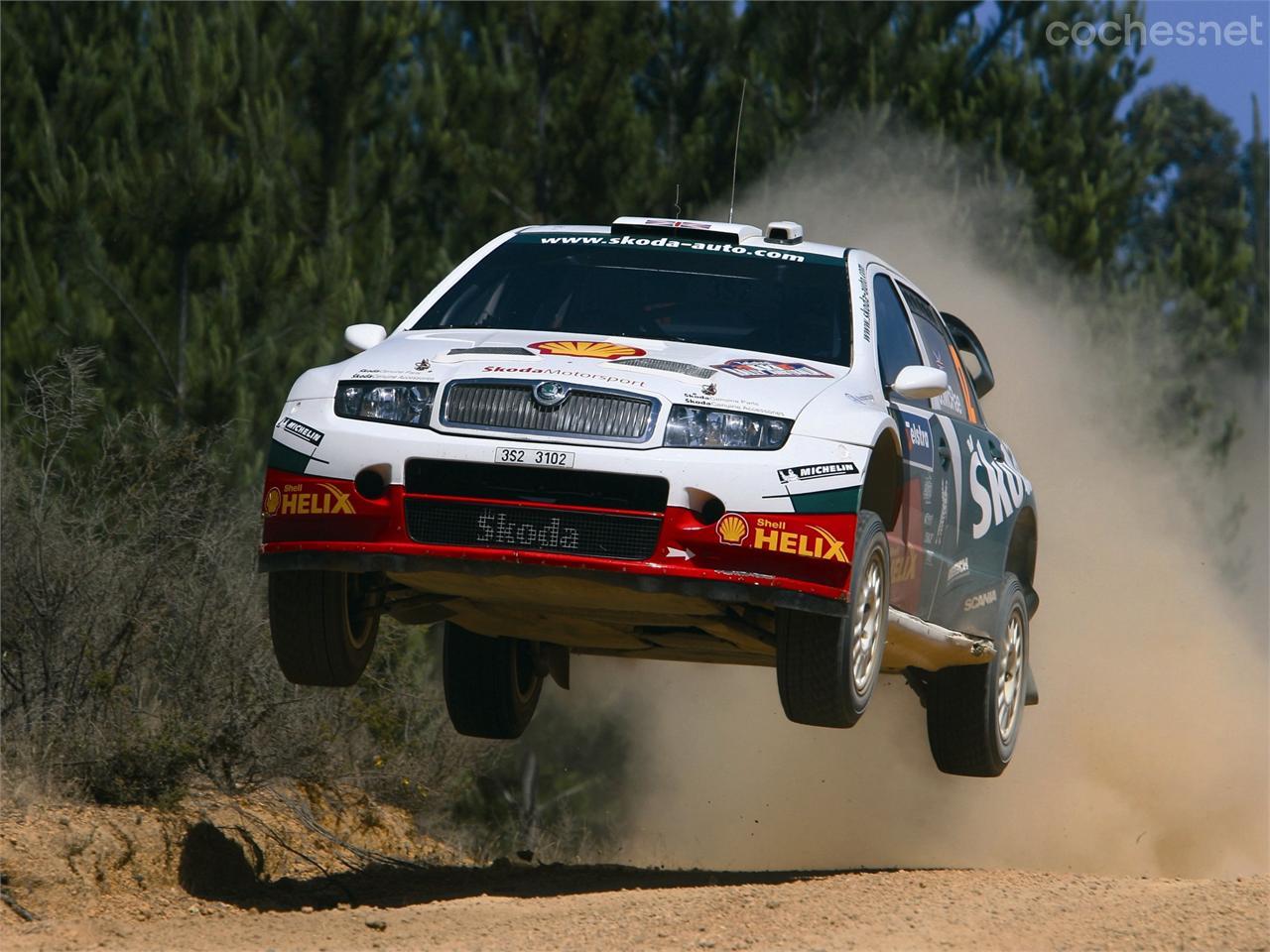 Skoda volvió a probar suerte en la categoría máxima con el Fabia WRC entre 2003 y 2005. Después de esta experiencia sin éxitos decidió abanonar el mundial en 2005.