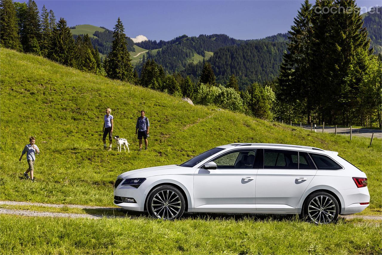 Si queremos disponer de la tracción integral sólo la podemos combinar con el motor más potente de la gama, el 2.0 TDI de 190 CV.