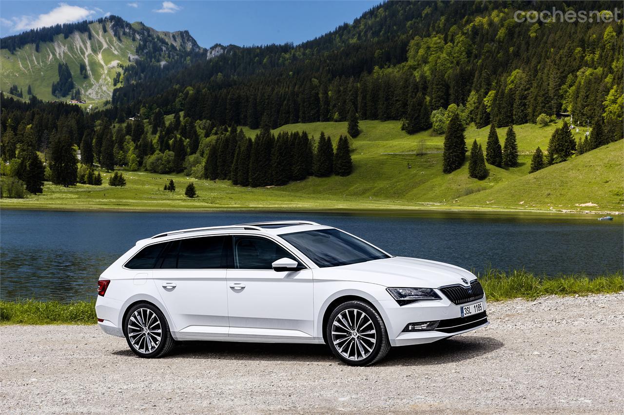 La gama empieza con el 1.6 TDI 120 CV Active a 27.820 euros y acaba con el 2.0 TDI 190 CV DSG Laurint & Klement 4X4 a 44.810 euros.