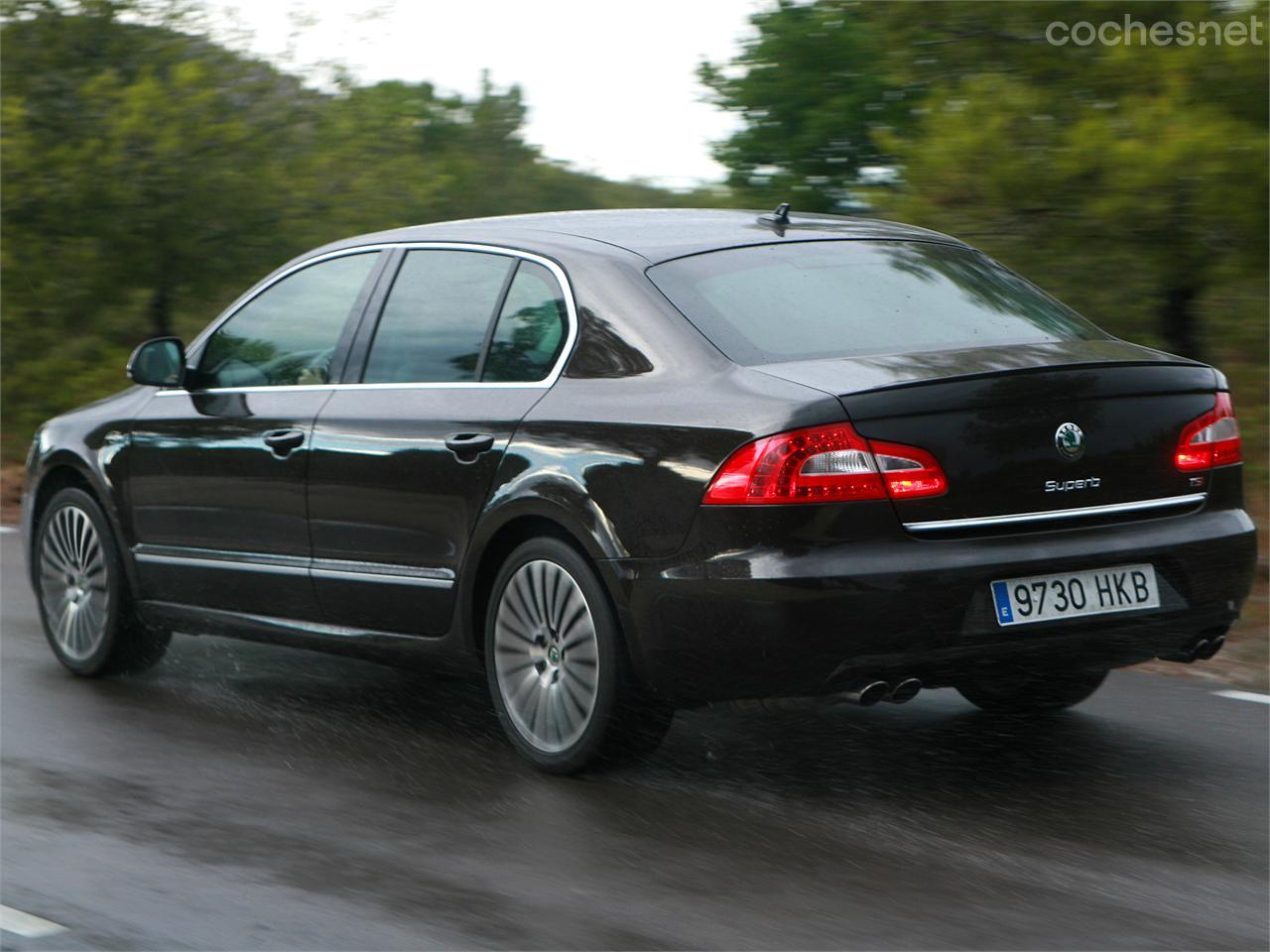 Skoda Superb 2.0 TSI 200 CV Laurin & Klement