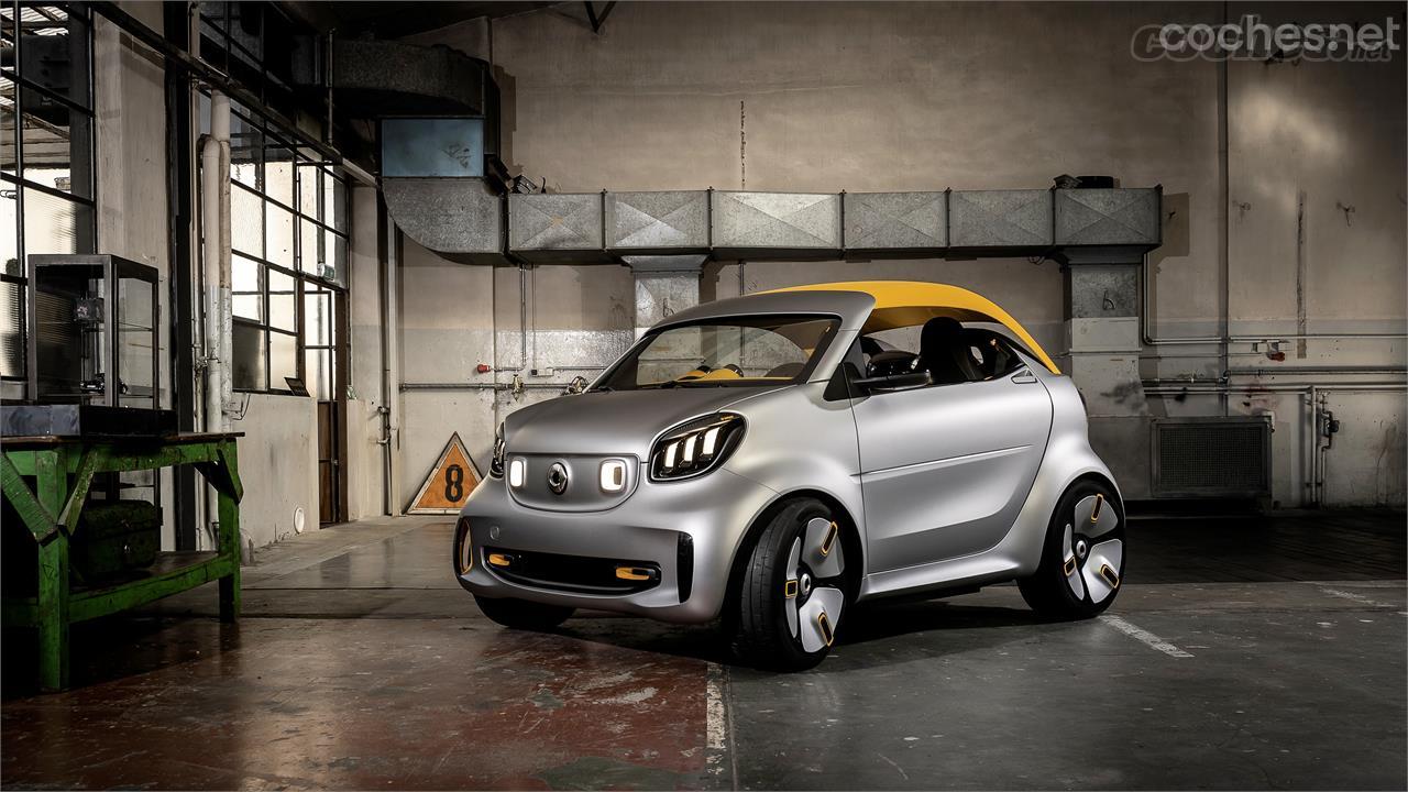 El Smart Forease + es sólo un prototipo, pero bastante realista para imaginarse cómo será la evolución inmediata del fortwo cabrio eléctrico. 