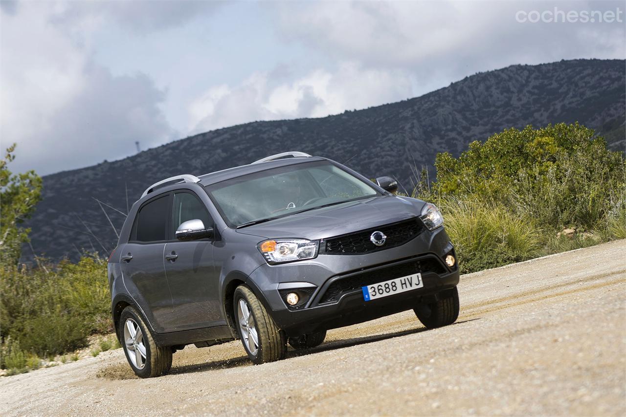 La nueva calandra, el parachoques y los faros delanteros actualizan la estética de este SUV compacto coreano. / Fotos: Eloy García