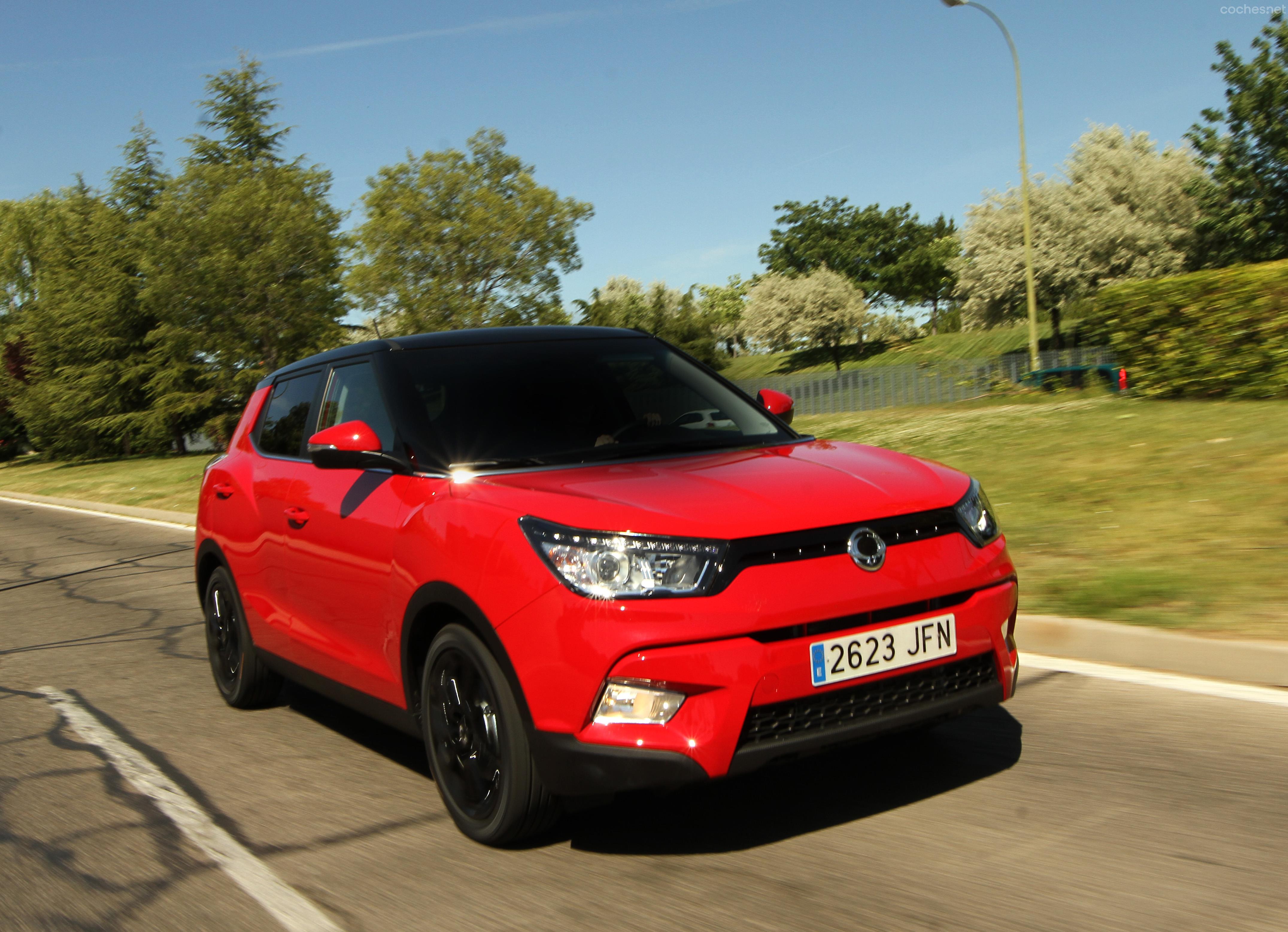 El Tivoli es un coche de estética peculiar, algo recargada tal vez, pero diferente y que resultará atractiva para los detractores de las grandes parrillas, tan de moda últimamente.