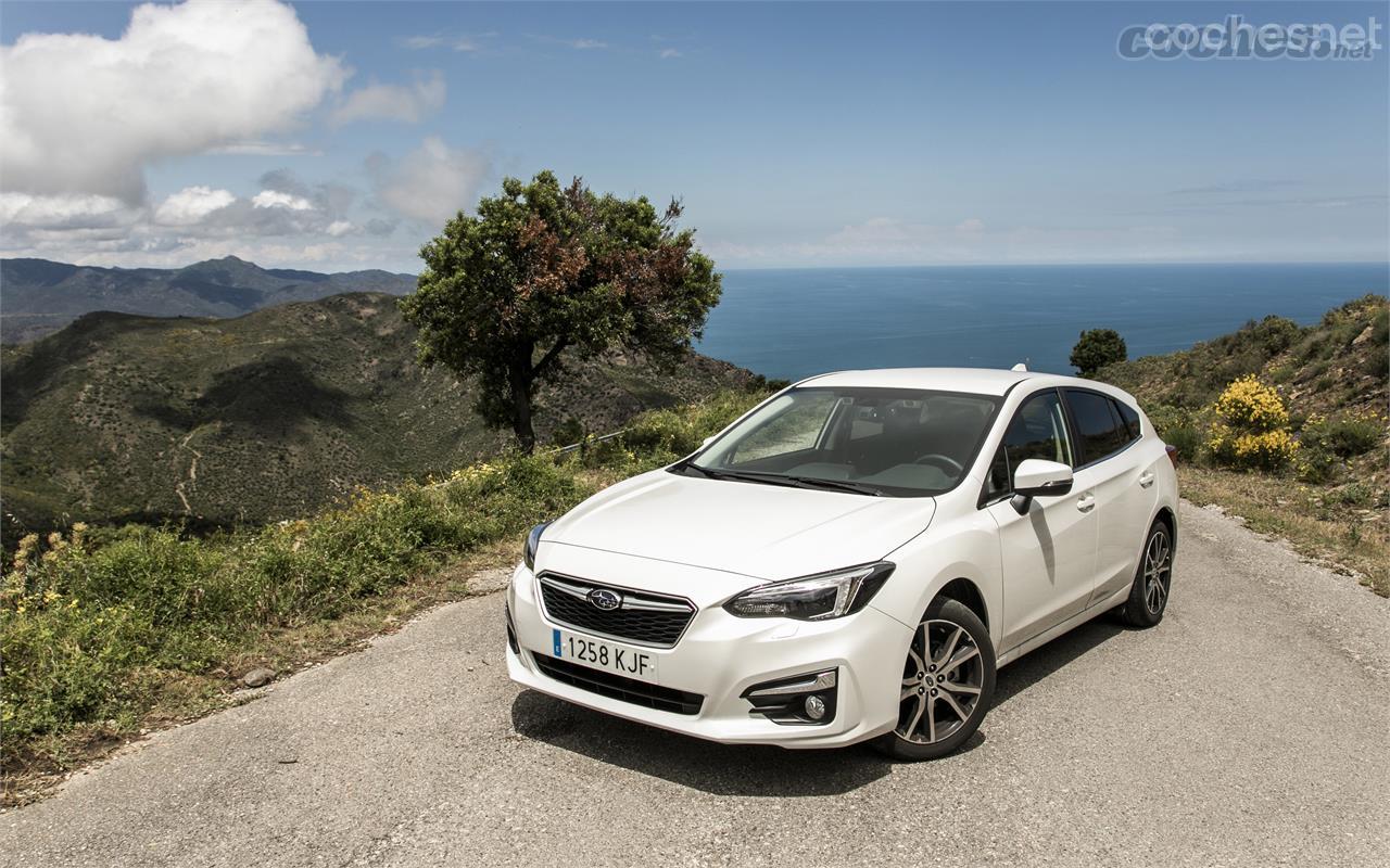 El Impreza tiene una línea discreta. Es un coche moderno pero que no llama la atención en exceso. No disgusta pero no enamora.