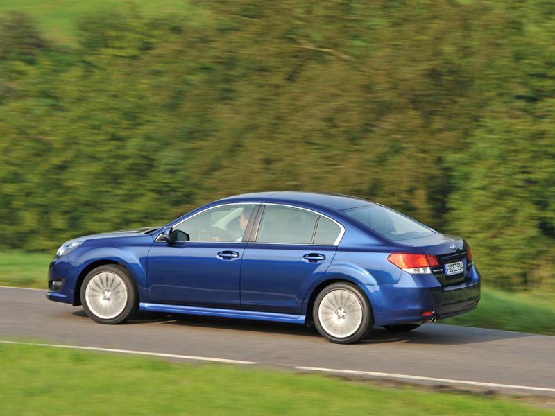 Subaru Legacy Sedán