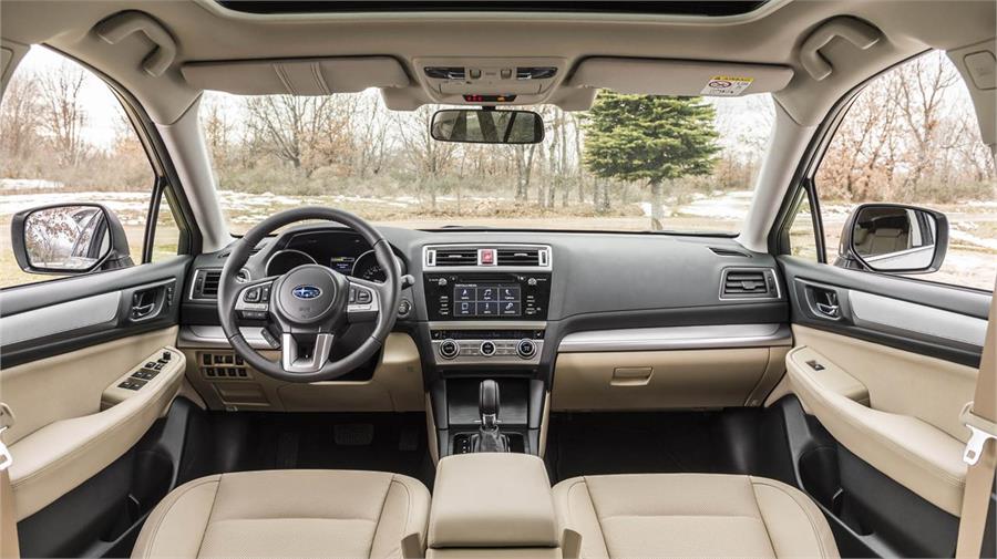 Tanto el diseño como los materiales del interior hacen que el Outback esté muy por delante de lo que Subaru nos tenía acostumbrados en lo que a acabados se refiere.