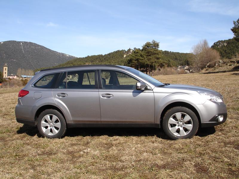 Subaru Outback 2.5i Limited Lineartronic