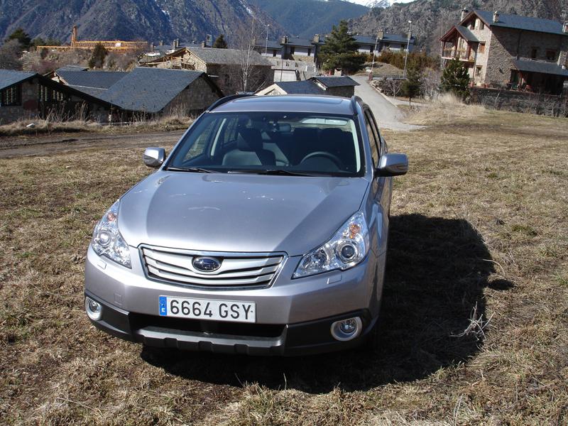 Subaru Outback 2.5i Limited Lineartronic