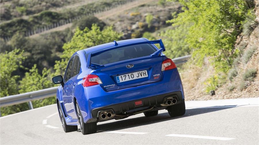 El chasis, la entrega de potencia y el tarado de las suspensiones hacen del Subaru WRX STI un coche más usable.