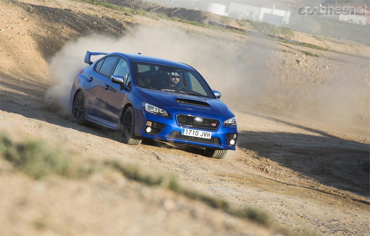 Las sistemas de tracción 4x4 respondieron la mar de bien. Sin lugar a dudas, estos dos modelos mantienen algunos genes de sus antepasados...