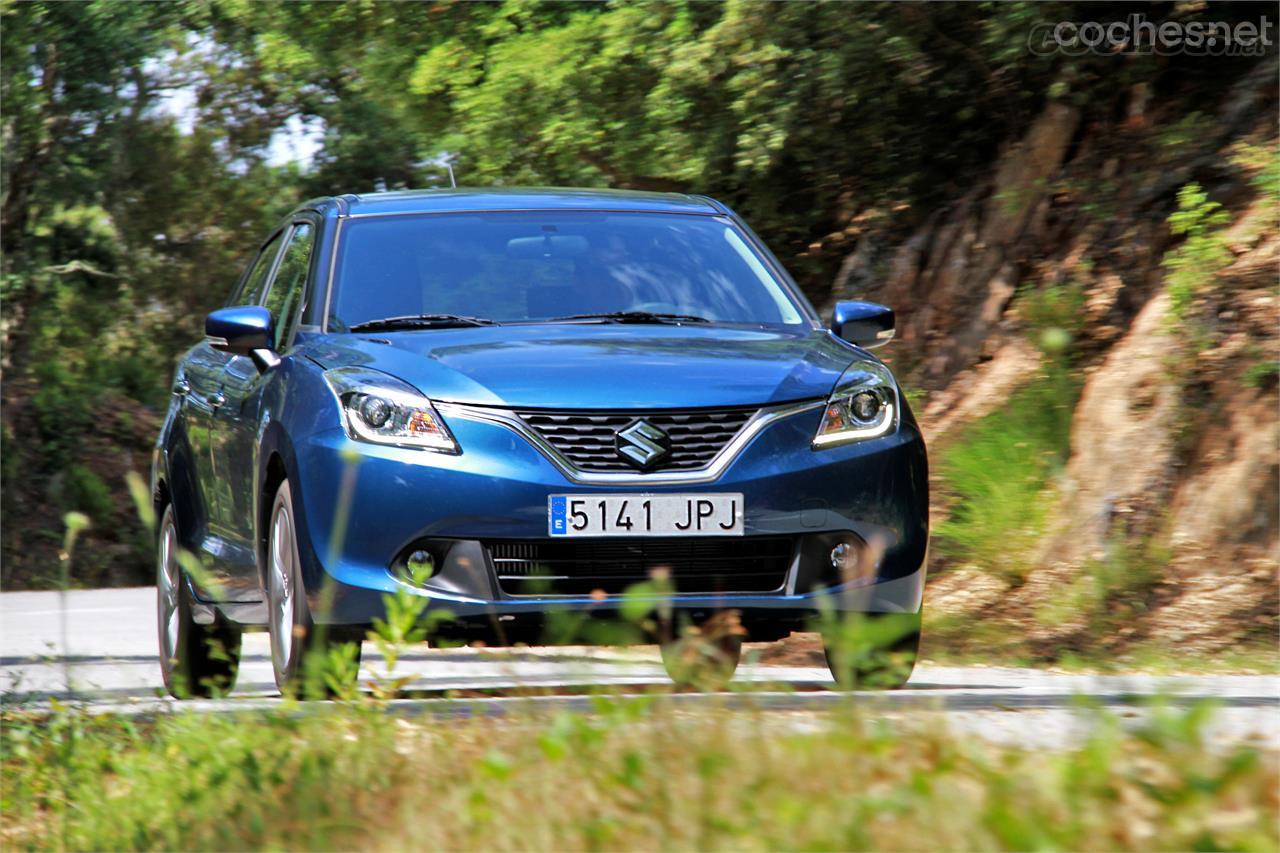 El frontal es claramente Suzuki, con una estética bastante agradable. De la trasera no puedo decir lo mismo...