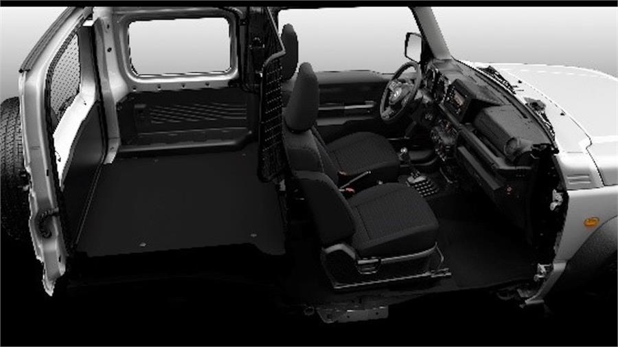 Esta versión comercial del Jimny tiene un espacio de carga mayor al no tener segunda fila de asientos. 