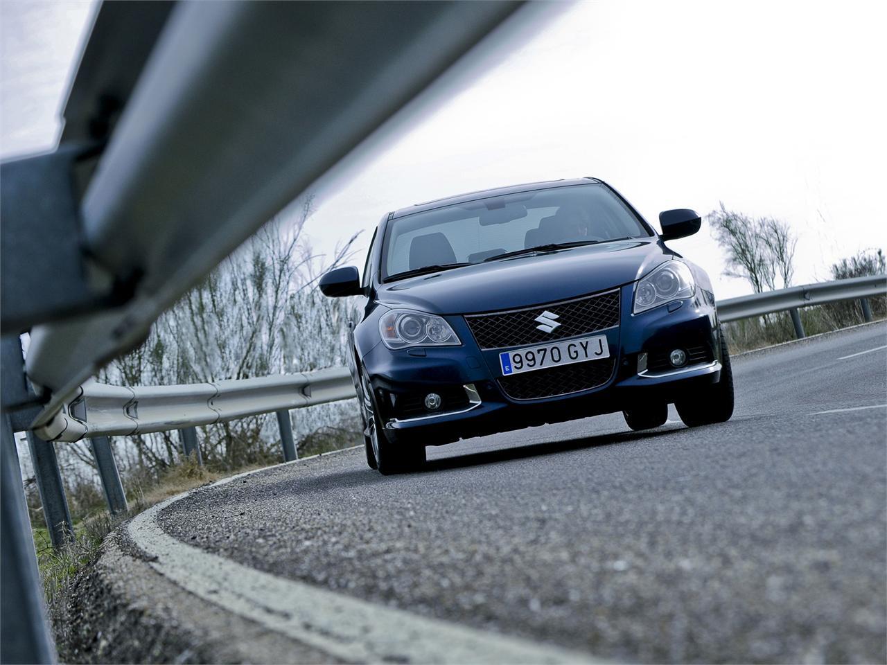 Suzuki Kizashi 2.4 VVT 2WD